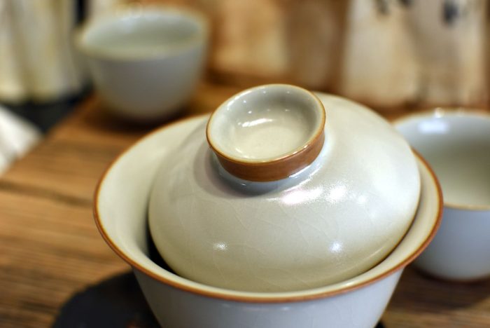 HuangRu Yellow Tulip Gaiwan | Crackled Glazed, 150 ml. - Image 3