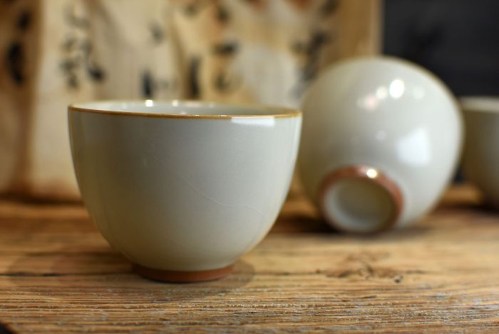 HuangRu YuanRong Teacup | Crackled Glazed, 50 ml.