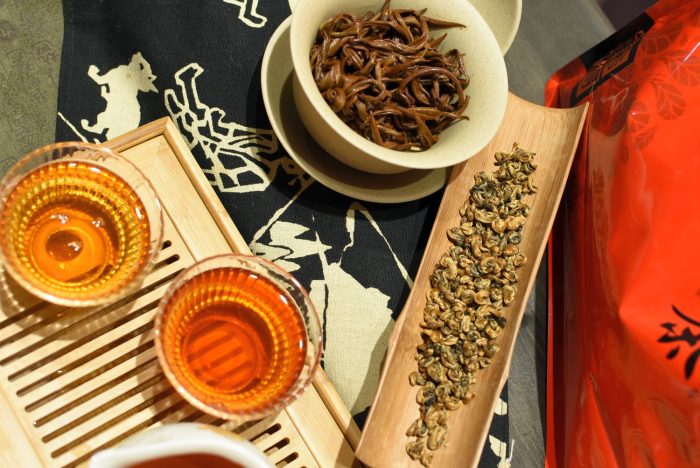 Yunnan Golden Snails | Honey and Cocoa Aroma Black Tea