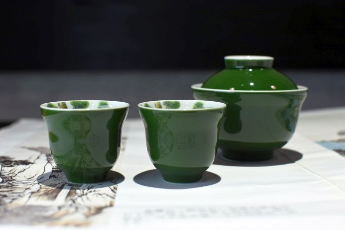 Pine Tree Porcelan Gaiwan Set | Hand Painted, 120 ml Gaiwan + 2 Cups + Soft Bag
