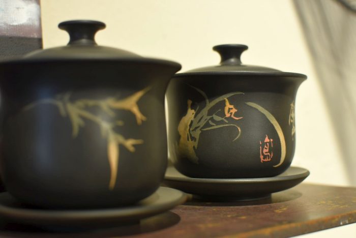 Daylily - Jianshui Gaiwan |  Black Clay with Traditional Inlay Technique 130 ml.