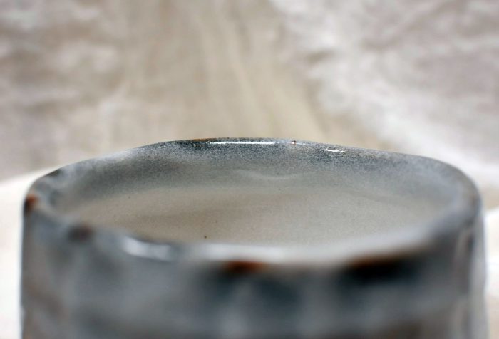 Clouds and Mists | Mino-yaki Matcha Chawan | Half Cylinder Shape - Image 4