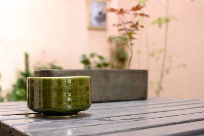 Beauty of Forest Moss | Mino-yaki Matcha Chawan | Half Cylinder Shape