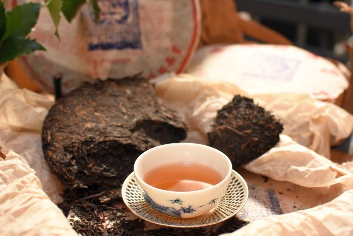 Tong Qing Hao, Golden Ribbon Yiwu Shan | 1999 Rabbit Year, Shu Puerh - Image 6
