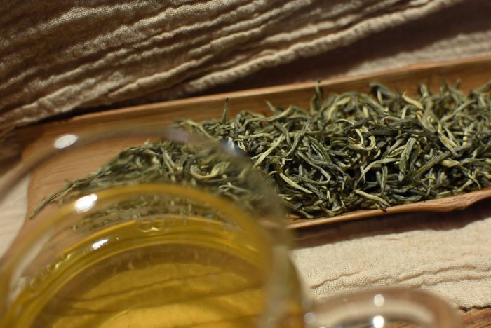 Silver Silk Yunnan Green Tea 2025 Tender Buds | Lemon Tart Aroma - Image 5